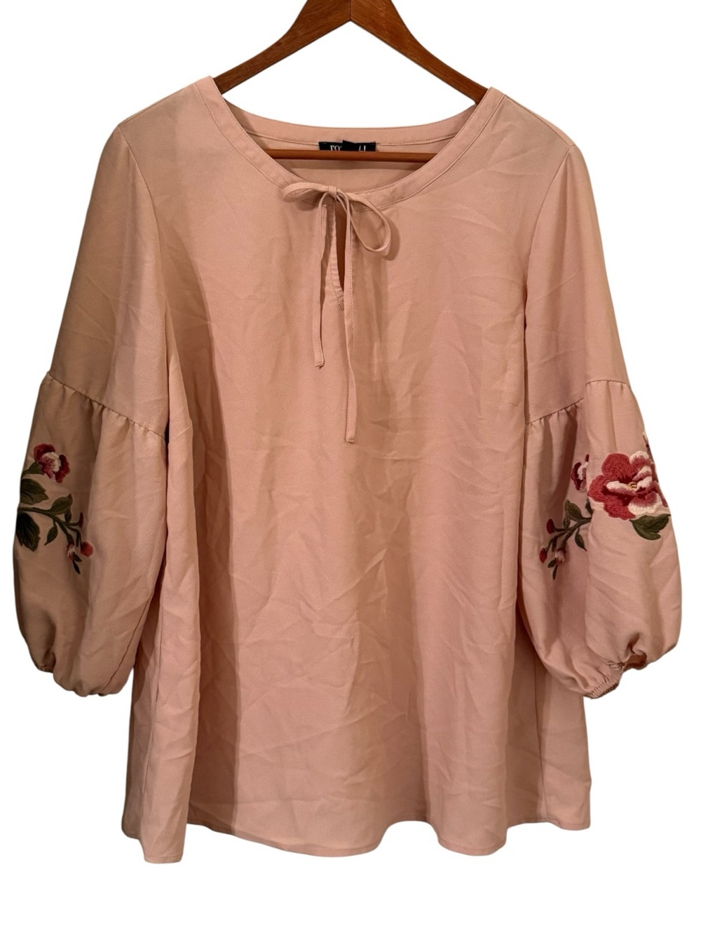 Roz & Ali Blouse 1X Pink Embroidered Floral Peasant Boho Top